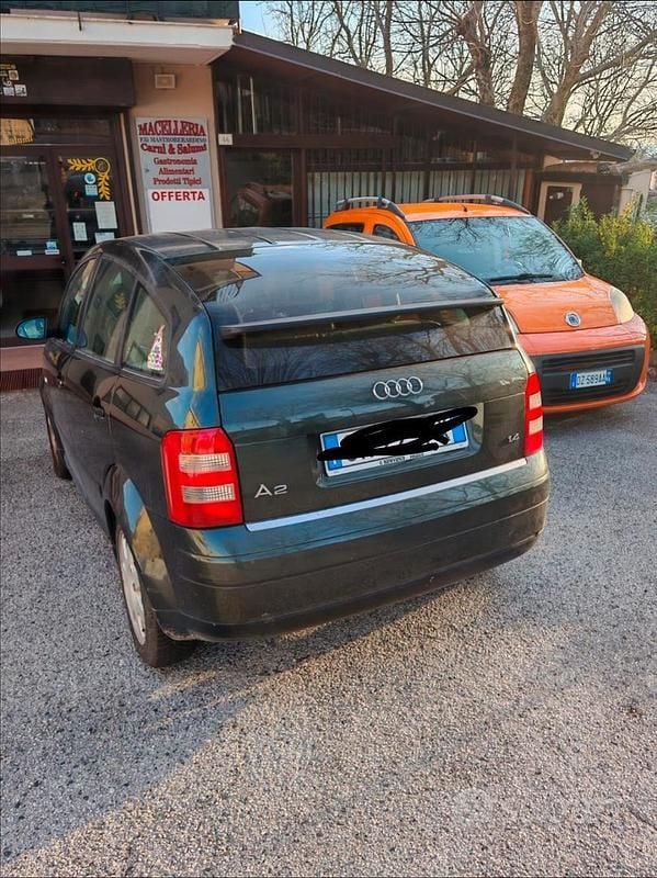 Usata Audi A2 75 CV (55 kW) 2003 Verde Utilitaria