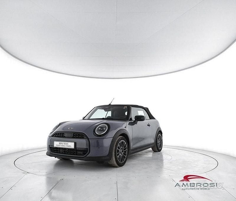 Usata Mini Cooper Favoured 163 CV (119 kW) 2025 Grigio Utilitaria