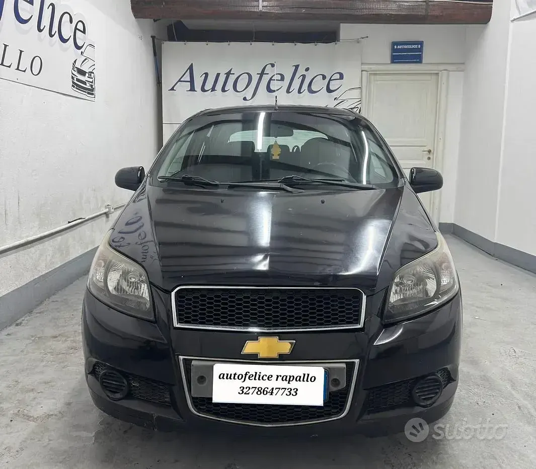 Usata Chevrolet Aveo LT 82 CV (60 kW) 2011 Nero Berlina