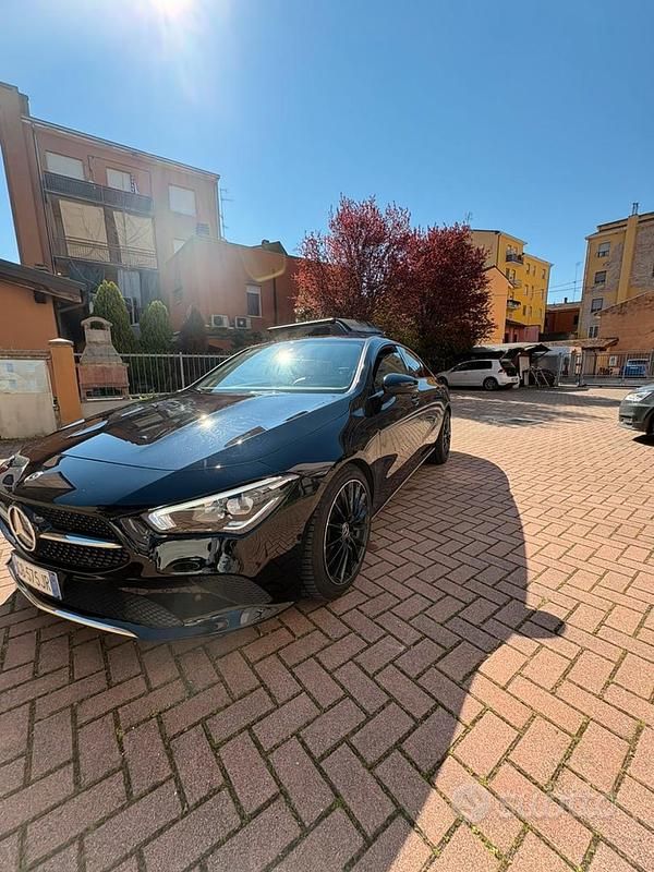 Usata Mercedes CLA200 150 CV (110 kW) 2019 Nero Coupé