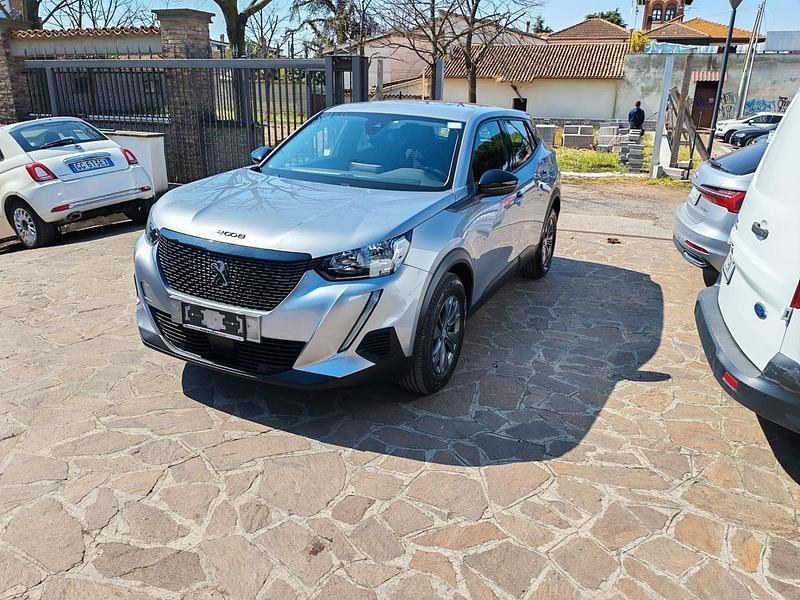 Usata Peugeot 2008 Active 103 CV (75 kW) 2022 Bianco SUV