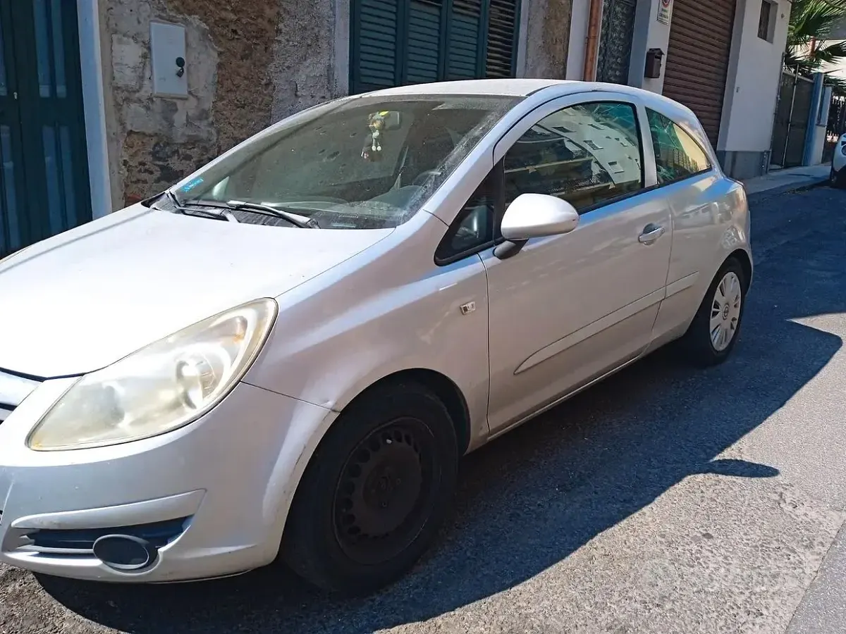 Usata Opel Corsa 75 CV (55 kW) 2008 Utilitaria