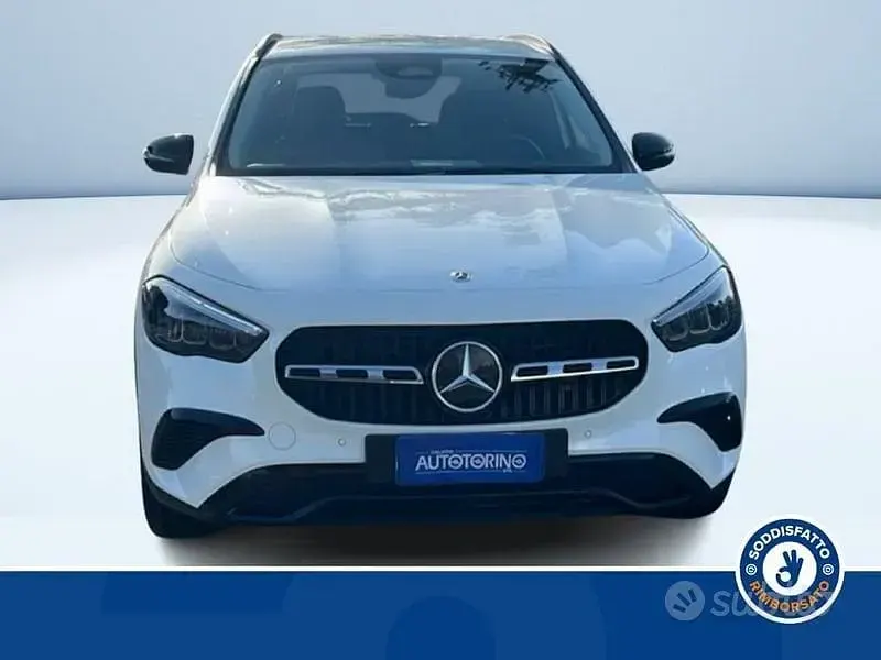 Usata Mercedes GLA200 Advanced Plus 150 CV (110 kW) 2025 Bianco SUV