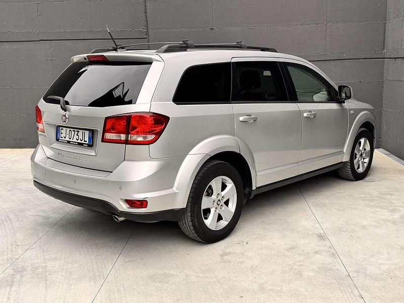 Usata Fiat Freemont 140 CV (102 kW) 2011 Argento SUV