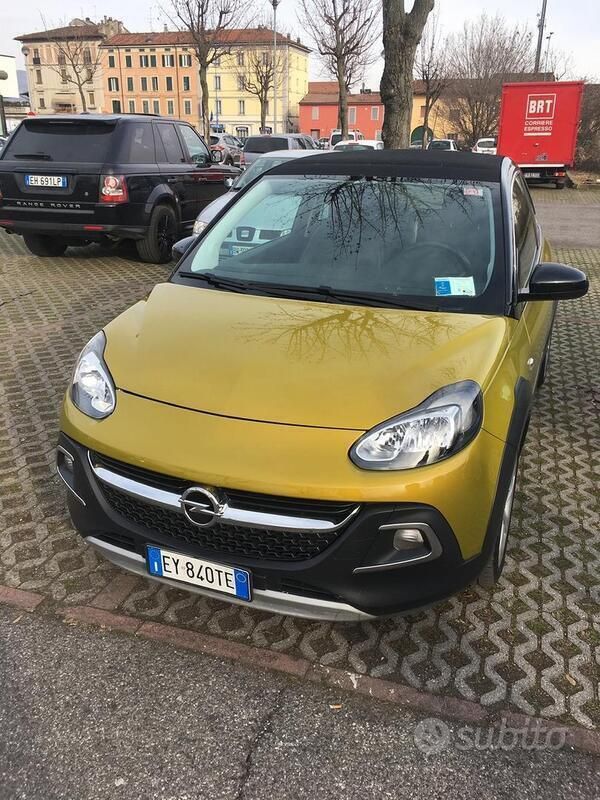 Usata Opel Adam Rocks Rocks 101 CV (74 kW) 2015 Utilitaria