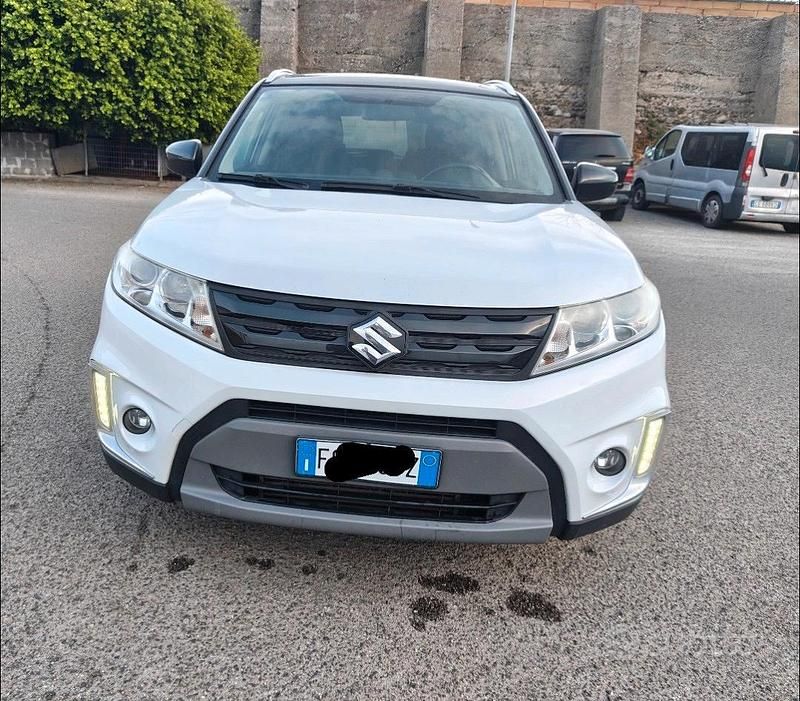 Usata Suzuki Vitara 120 CV (88 kW) 2017 Bianco SUV