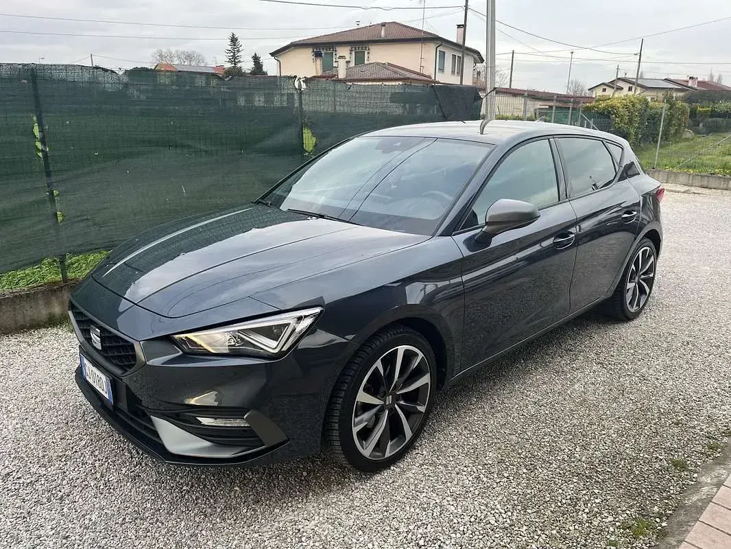 Usata Seat Leon FR 131 CV (96 kW) 2022 Berlina