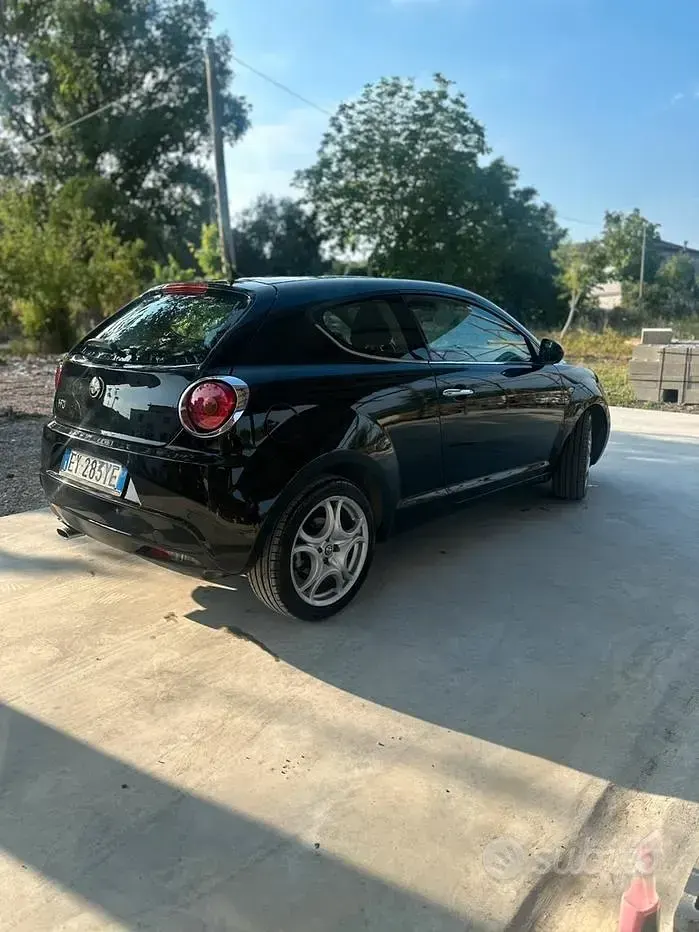 Usata Alfa Romeo MiTo 120 CV (88 kW) 2015 Bluazzurro Utilitaria