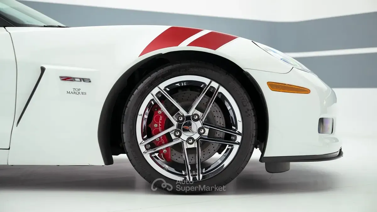 Usata Corvette Z06 513 CV (377 kW) 2007 Bianco pastello Utilitaria