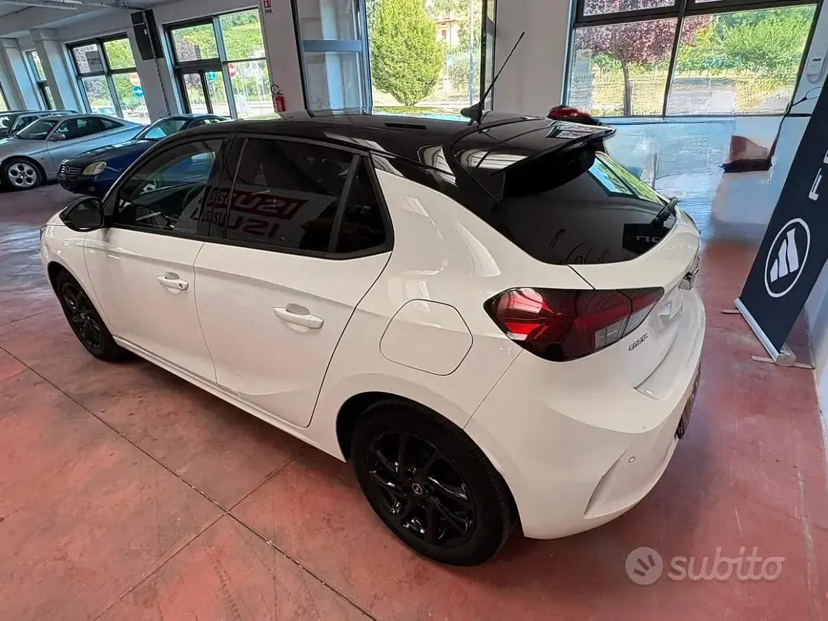 Usata Opel Corsa 75 CV (55 kW) 2023 Bianco Utilitaria