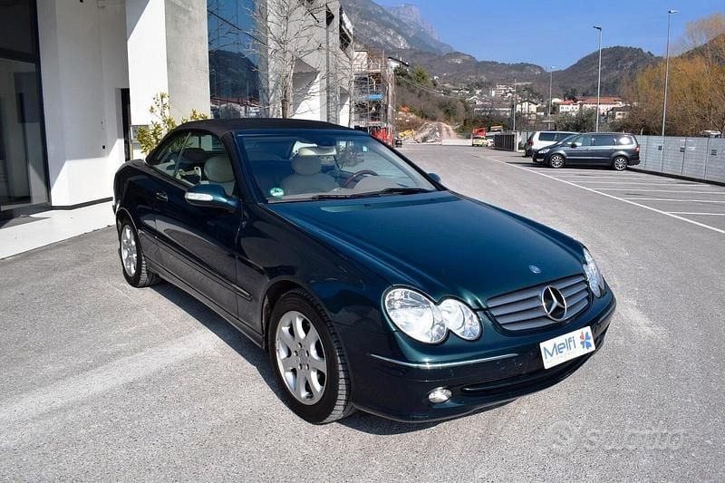 Usata Mercedes CLK200 163 CV (119 kW) 2005 Verde Cabrio