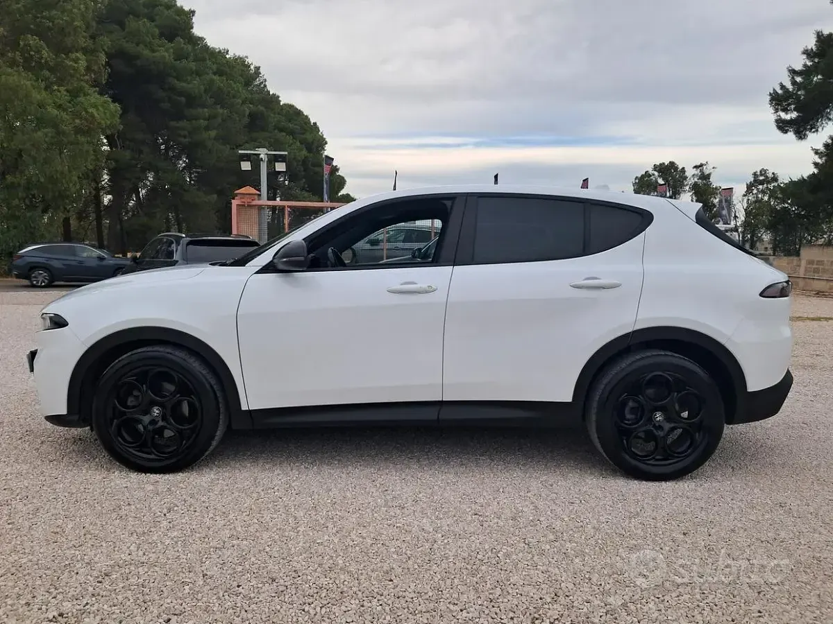 Usata Alfa Romeo Tonale Sprint 131 CV (96 kW) 2023 Bianco SUV