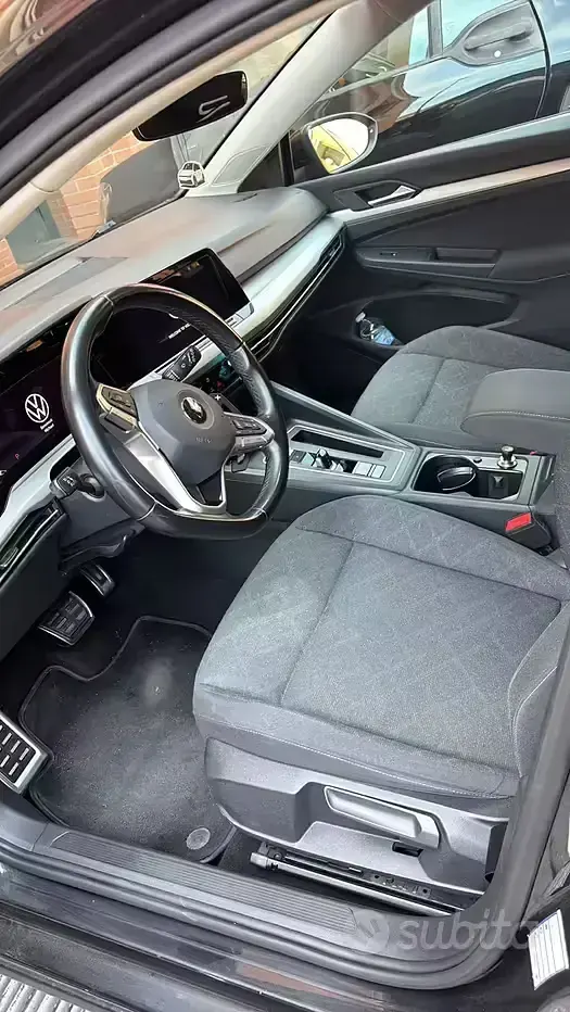 Usata VW Golf VIII 150 CV (110 kW) 2022 Nero Berlina