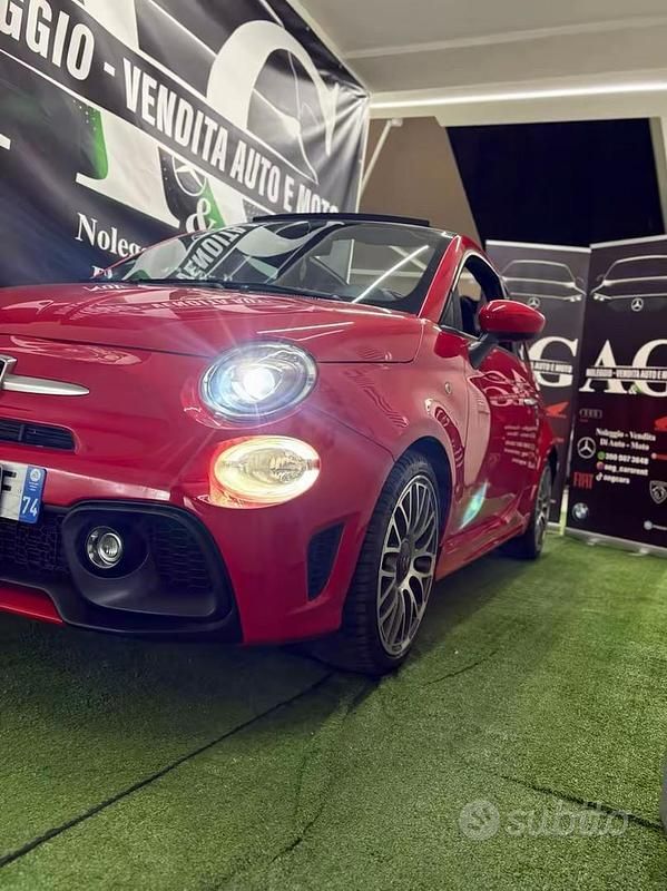 Usata Abarth 595 165 CV (121 kW) 2018 Rosso Cabrio