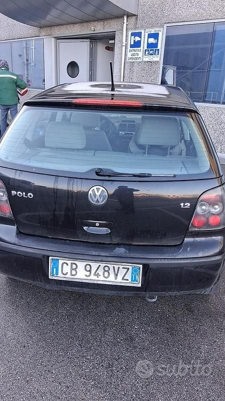 Usata VW Polo Comfortline 64 CV (47 kW) 2001 Berlina