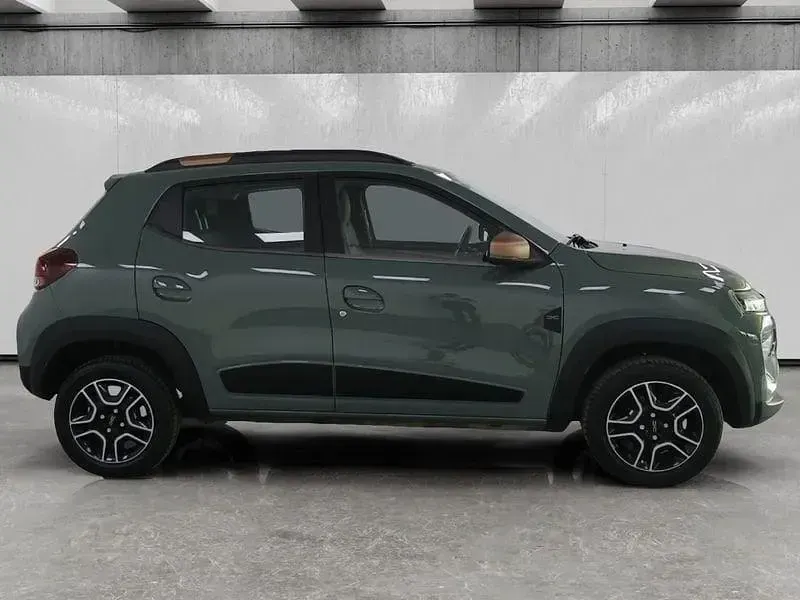 Usata Dacia Spring Extreme 47 kW (65 CV) 2024 Verde Utilitaria