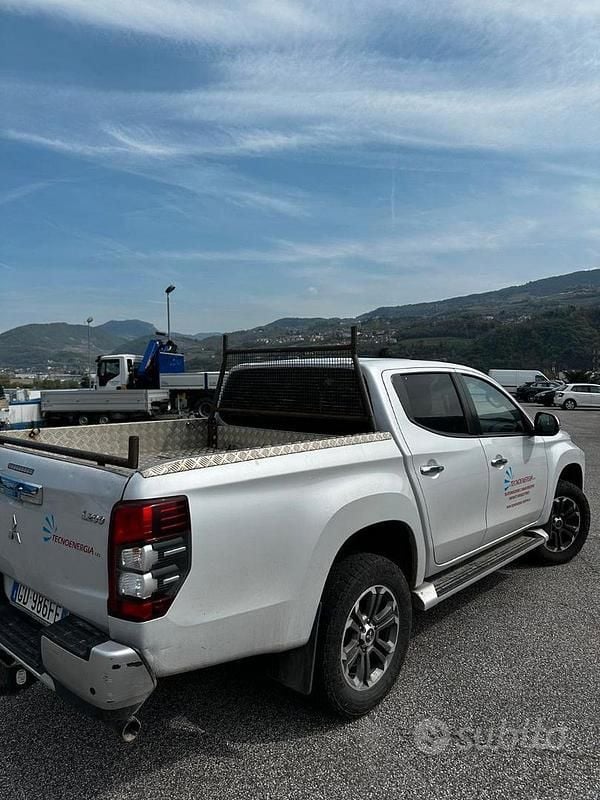 Usata Mitsubishi L200 150 CV (110 kW) 2021 Pick-up
