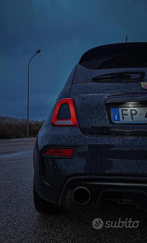 Usata Abarth 595 145 CV (106 kW) 2018 Nero Utilitaria