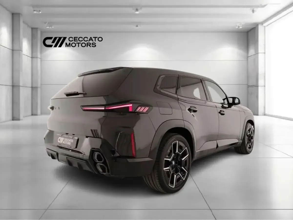 Nuova BMW XM Comfort Edition 476 CV (350 kW) 2026 Dravit grey metallizzato SUV