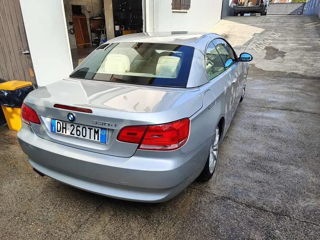 Usata BMW 330 204 CV (150 kW) 2007 Cabrio