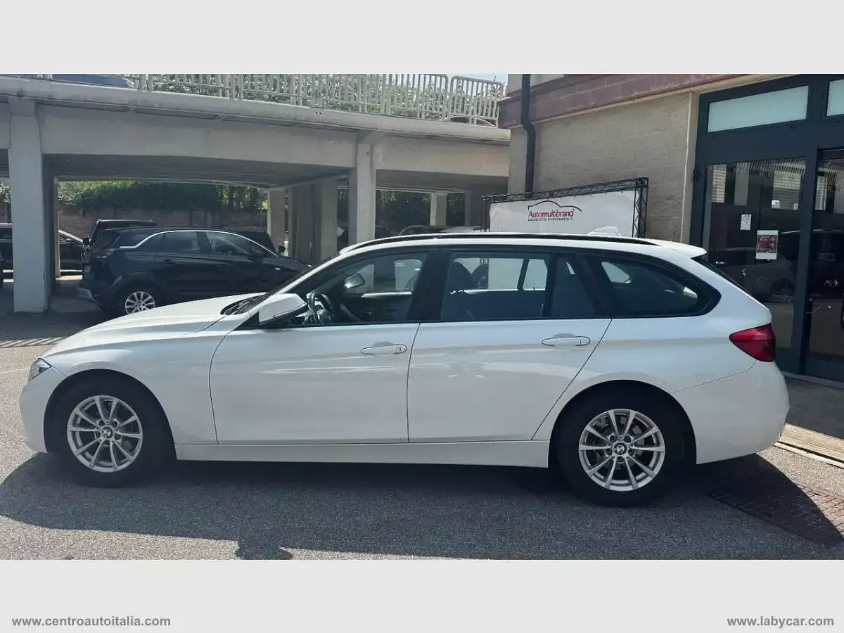 Usata BMW 318 Advantage 150 CV (110 kW) 2018 Bianco Station wagon