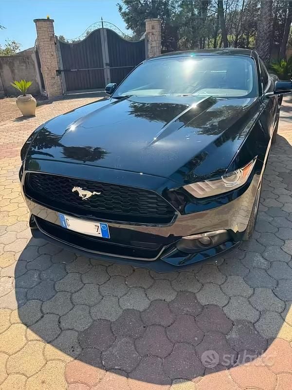 Usata Ford Mustang 317 CV (233 kW) 2015 Nero Coupé