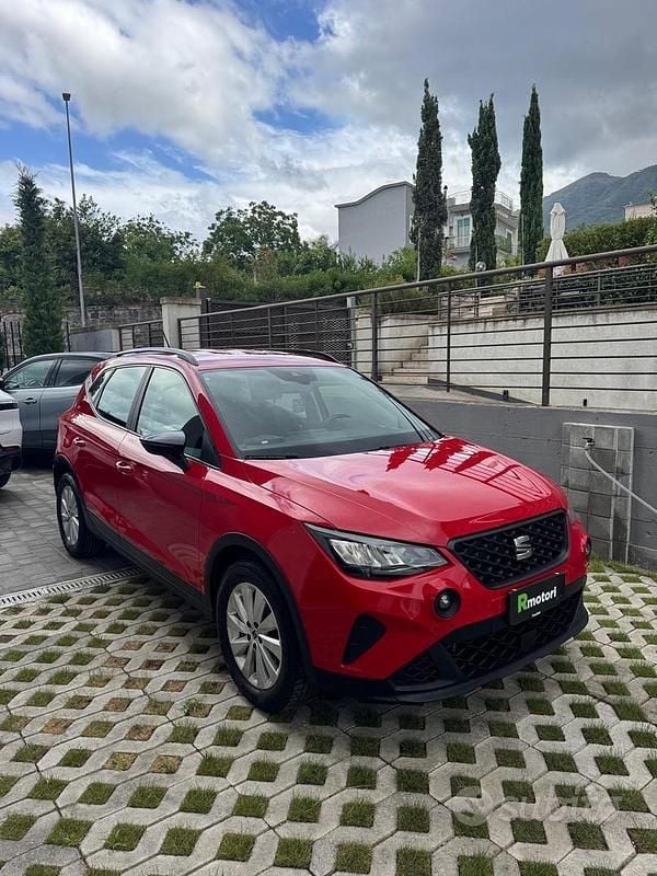 Rosso Usata 2022 Seat Arona Style SUV | 14.300 € (Buon prezzo) - Immagine 1/4