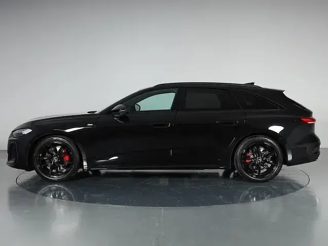 Usata Audi A5 S-Line 204 CV (150 kW) 2025 Nero mito met. Station wagon