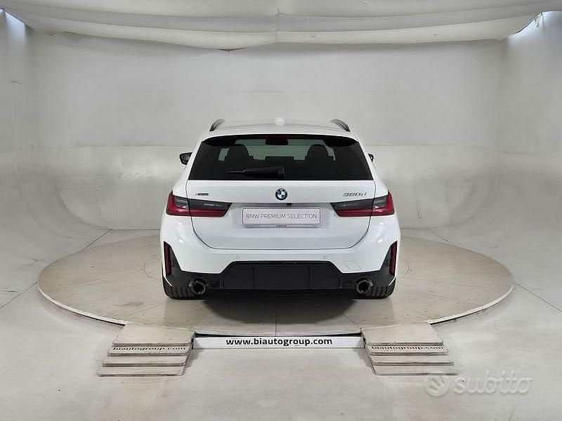 Usata BMW 320e M Sport 190 CV (139 kW) 2025 Bianco Station wagon