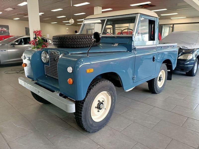Usata Land Rover 2 77 CV (56 kW) 1968 SUV