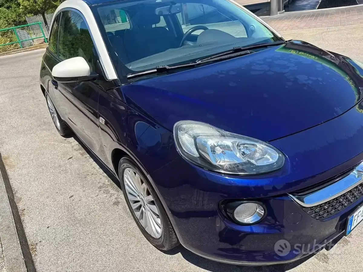 Usata Opel Adam Glam 87 CV (63 kW) 2016 Bluazzurro Utilitaria