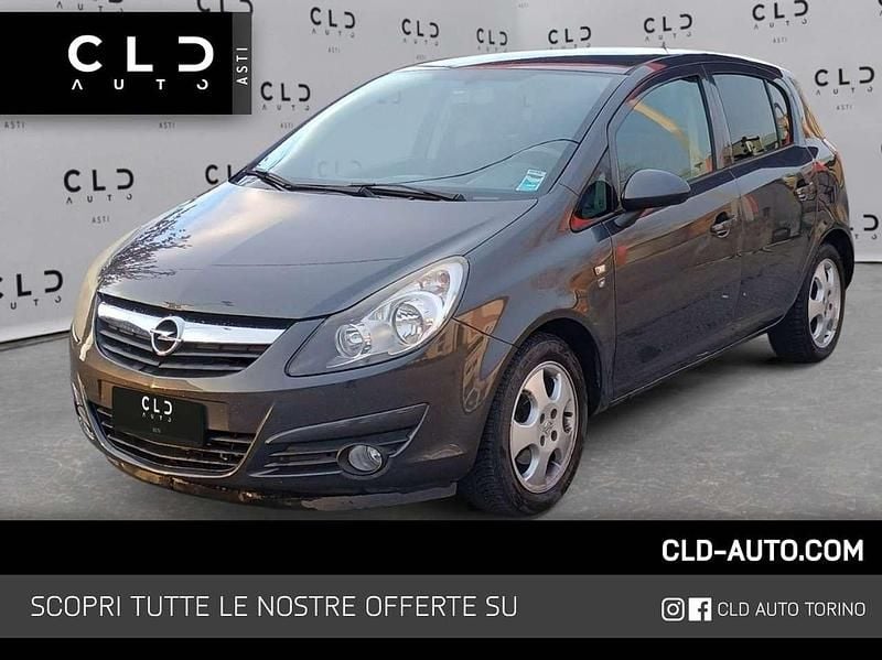 Usata Opel Corsa Edition 75 CV (55 kW) 2011 Dark grey Berlina