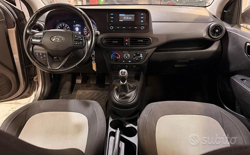 Usata Hyundai i10 Prime 67 CV (49 kW) 2022 Grigio Utilitaria
