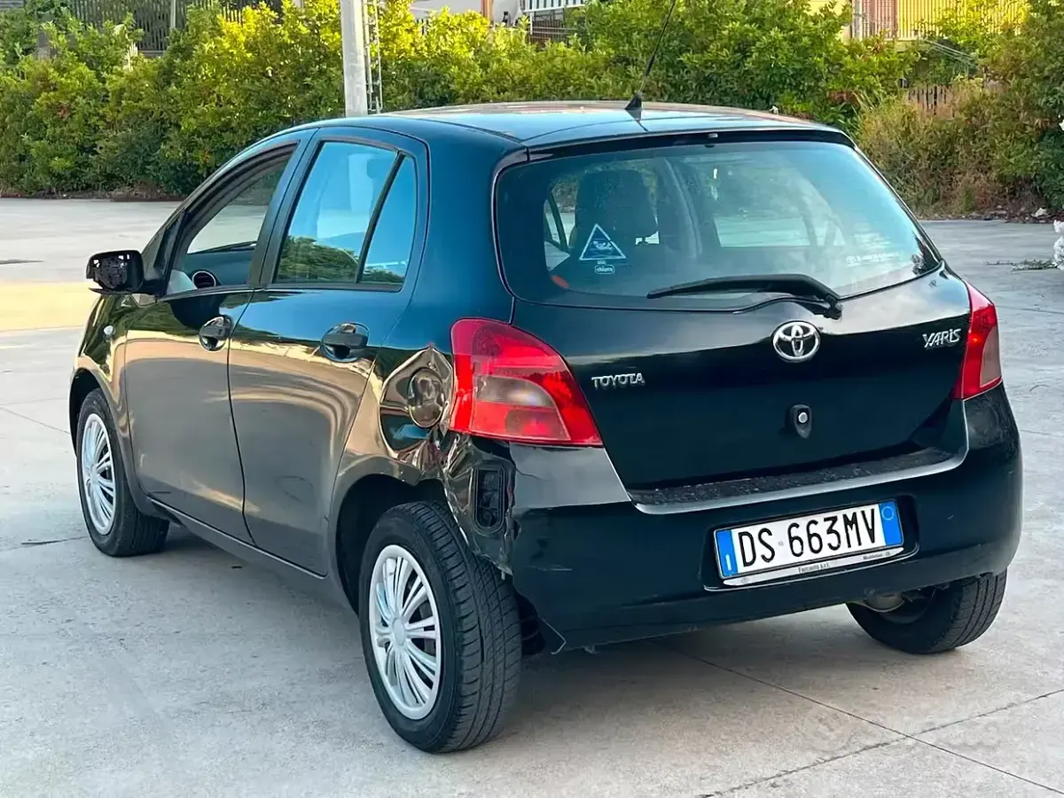Usata Toyota Yaris 69 CV (50 kW) 2008 Utilitaria