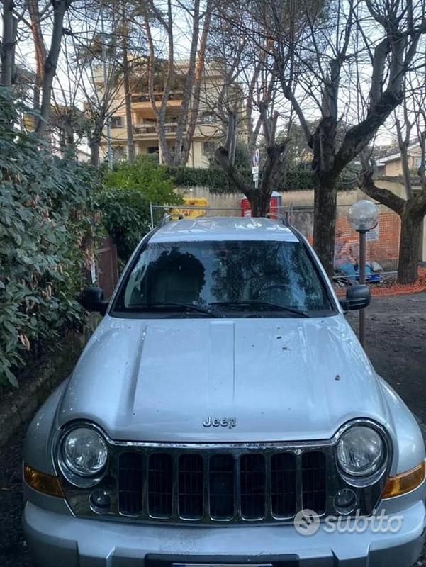 Usata Jeep Cherokee Limited 163 CV (119 kW) 2007 SUV