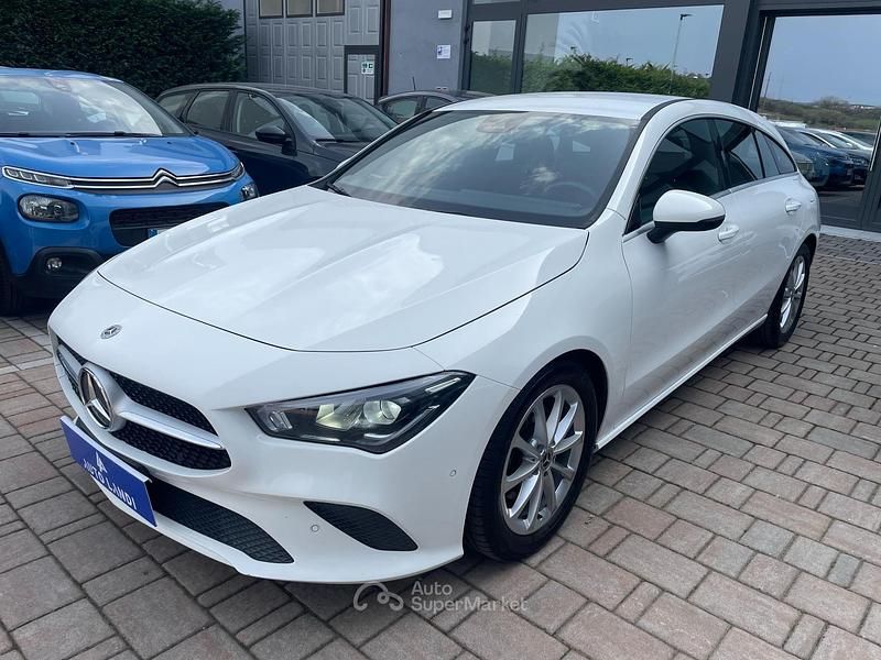 Usata Mercedes CLA200 Business 150 CV (110 kW) 2021 Bianco Station wagon