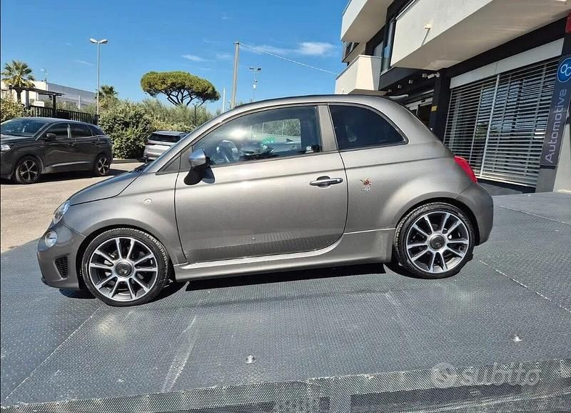 Usata Abarth 595C Turismo 165 CV (121 kW) 2021 Grigio Cabrio