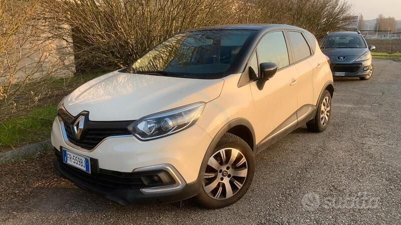 Usata 2018 Renault Captur SUV | 8500 € (Ottimo prezzo) - Immagine 1/4