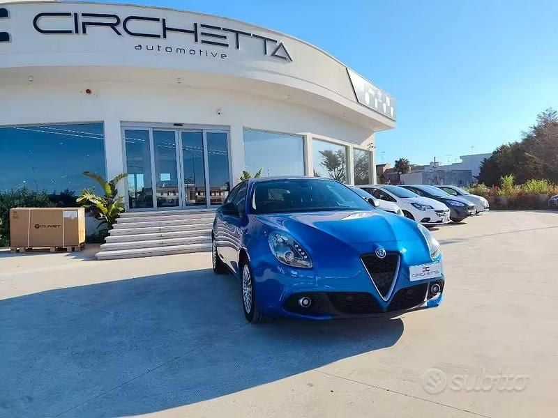 Usata Alfa Romeo Giulietta 120 CV (88 kW) 2018 Blu Utilitaria
