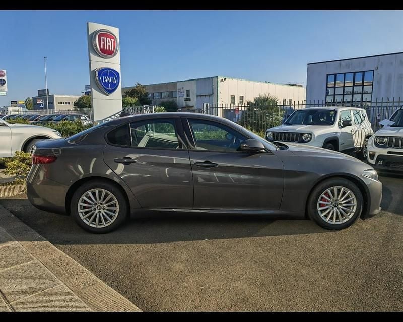 Usata Alfa Romeo Giulia Business 160 CV (117 kW) 2023 Grigio Berlina