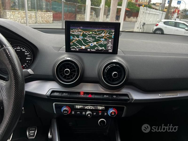 Usata Audi Q2 Business 116 CV (85 kW) 2017 Nero SUV