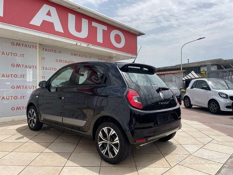 Usata Renault Twingo LIMITED 69 CV (50 kW) 2023 Nero Utilitaria