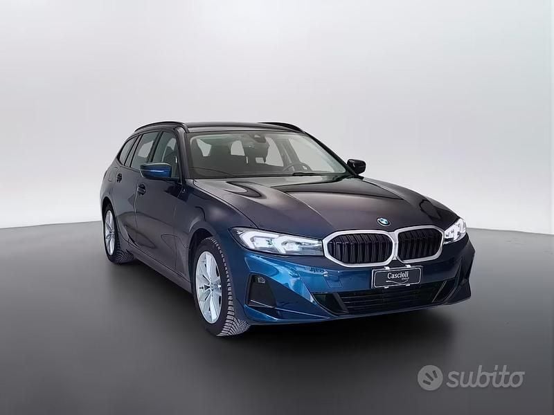 Usata BMW 320e 190 CV (139 kW) 2024 Blu Station wagon