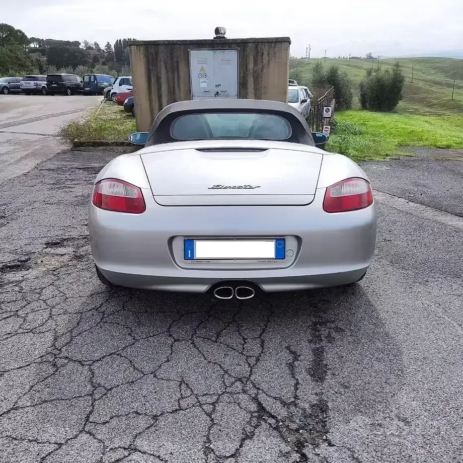 Usata Porsche Boxster 239 CV (175 kW) 2005 Grigio Cabrio