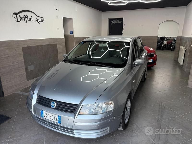Usata Fiat Stilo Active 119 CV (87 kW) 2005 Grigio Berlina