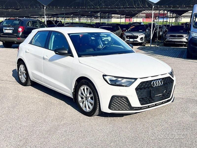 Usata Audi A1 110 CV (80 kW) 2023 Bianco SUV
