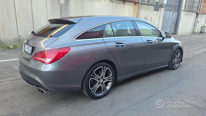 Usata Mercedes CLA200 136 CV (100 kW) 2015 Grigio Station wagon