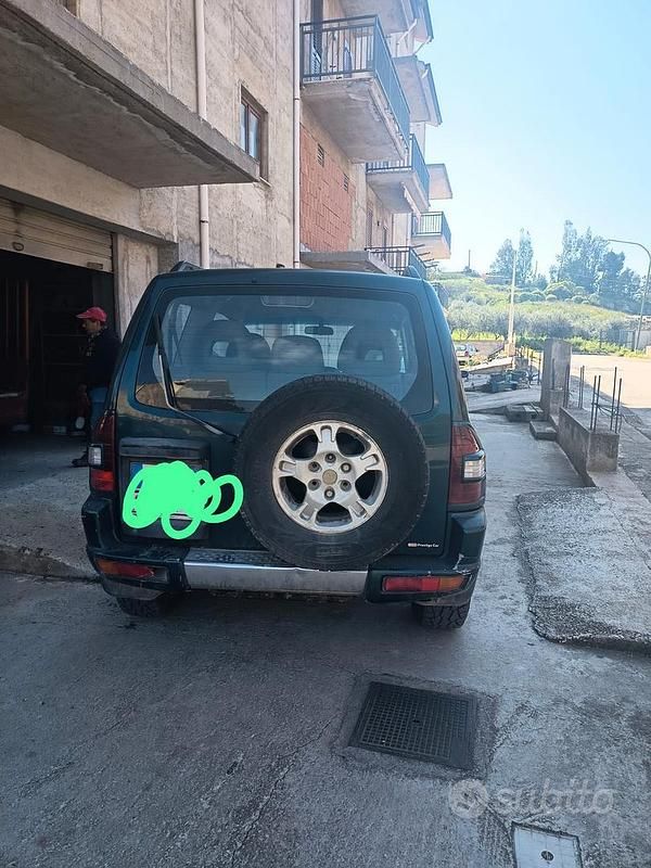 Usata Mitsubishi Pajero 116 CV (85 kW) 2003 Verde SUV