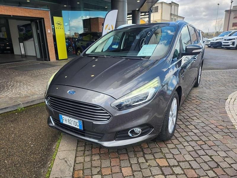Usata Ford S-MAX Business Edition 150 CV (110 kW) 2017 Grigio Monovolume