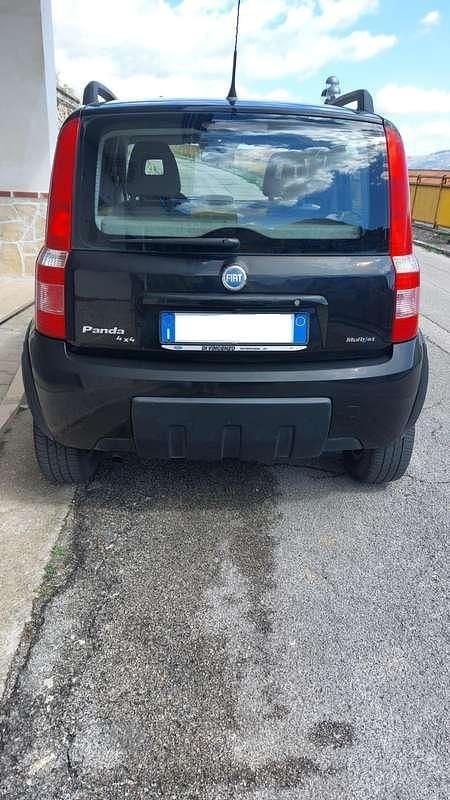 Usata Fiat Panda 4x4 69 CV (50 kW) 2006 Nero Utilitaria